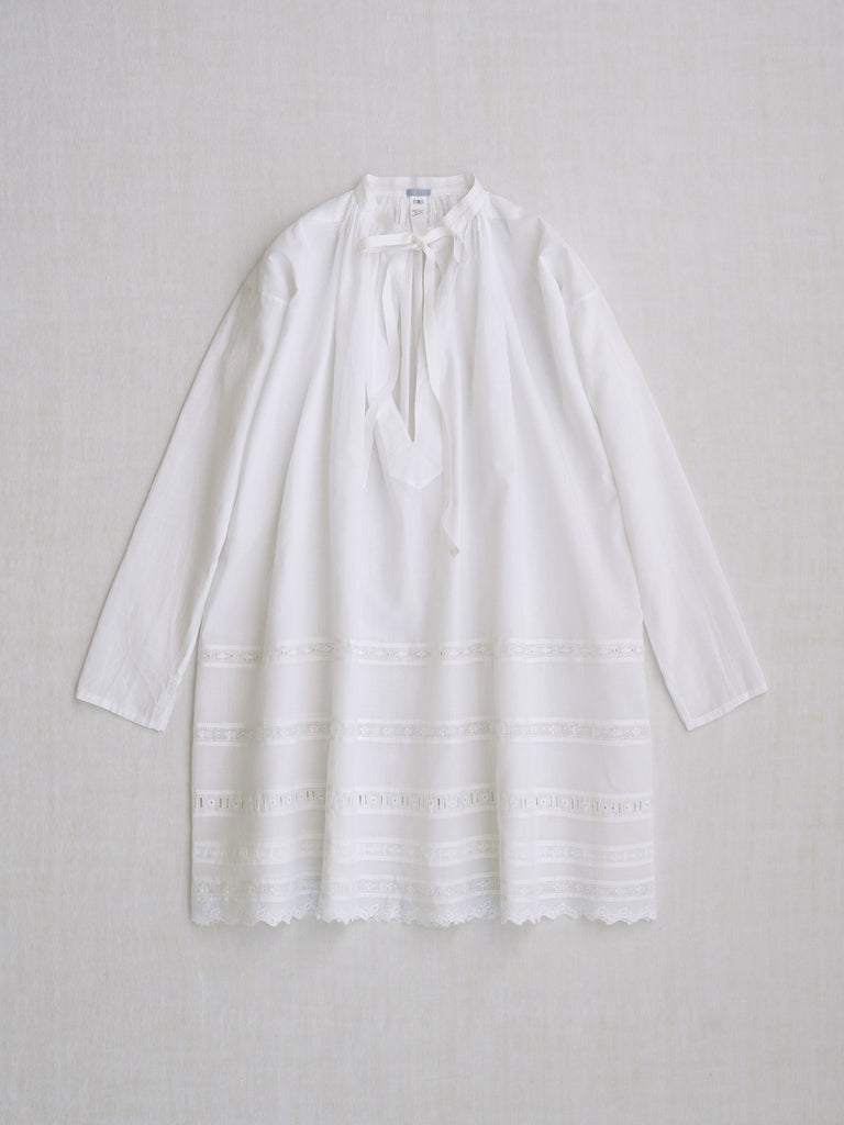Dosa Surplice with Vintage Lace in Rice