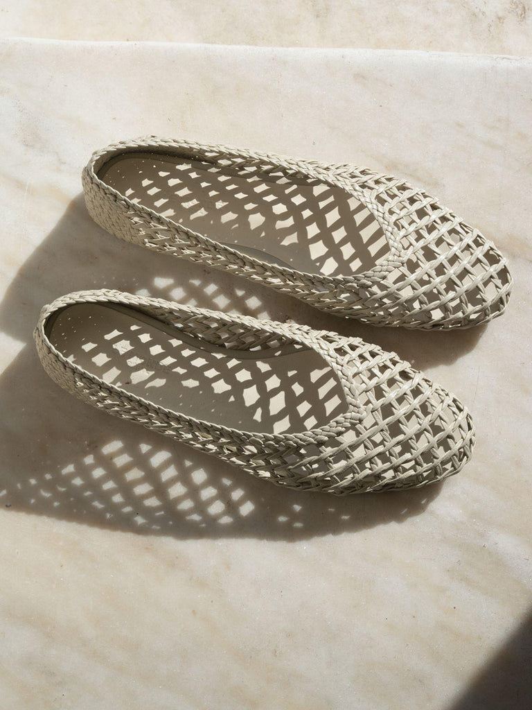 Regency Knotted in Ecru