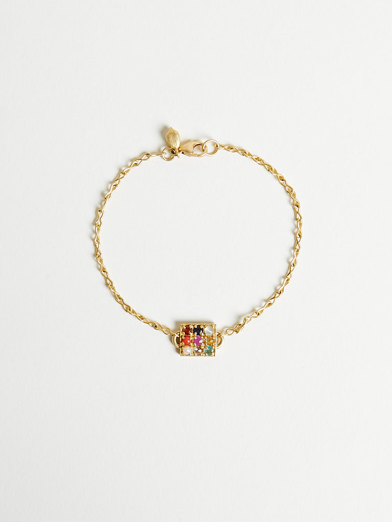 Pippa Small - Baby Navaratna Bracelet in 18k Yellow Gold with 2ct Mixed Stone on Pinch Chain