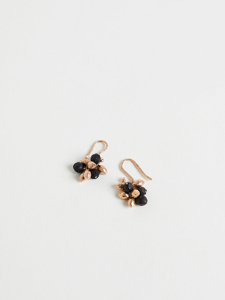Mira Stella - 5 Sea Kale Earrings with 3 Ebony Peppercorns in 18k Rose Gold