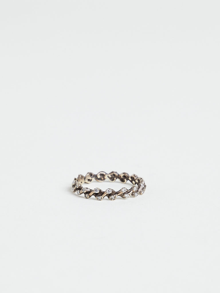 Noguchi Bijoux - 1118 Ring in 14k White Gold with 38 White Diamonds