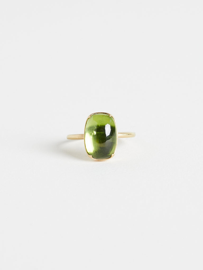 Gabriella Kiss - 5.62ct Cushion Peridot Ring in 18k Yellow Gold