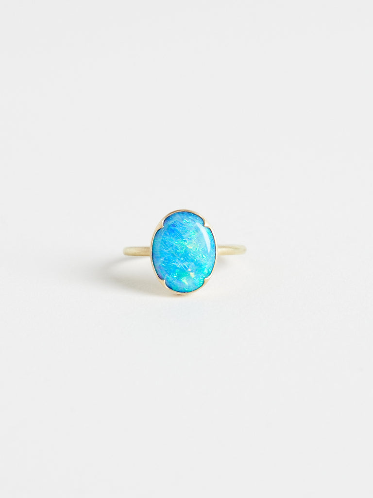 Gabriella Kiss - 2.57ct Oval Opal Rings in 18k Yellow Gold
