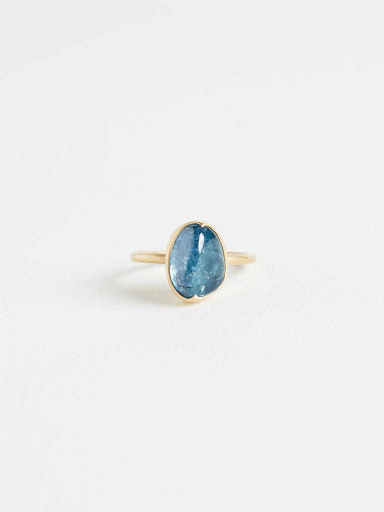 Gabriella Kiss - 5.45ct Tumbled Natural Aquamarine Ring in 18k Yellow Gold