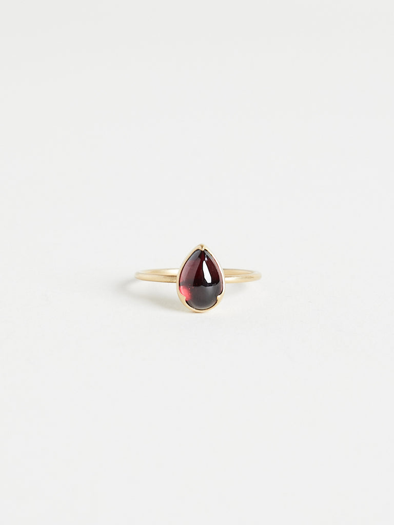 Gabriella Kiss - 3.07ct Pear Garnet Ring in 18k Yellow Gold
