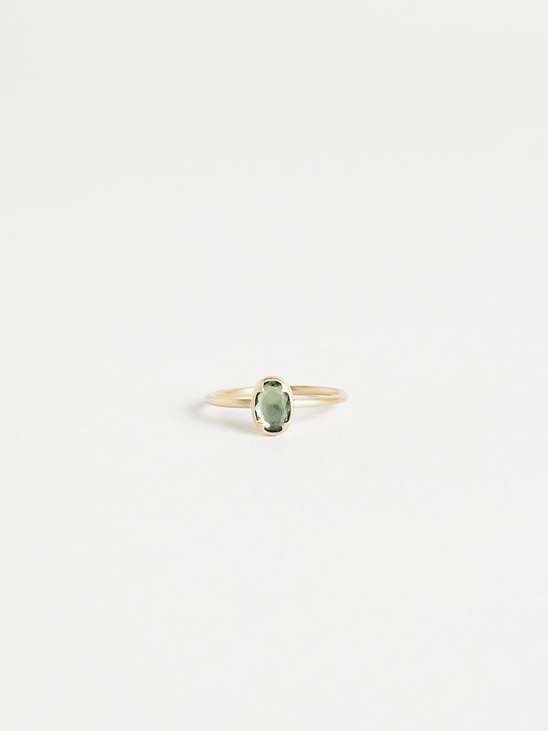 Gabriella Kiss - 0.62ct Oval Green Sapphire Ring in 18k Yellow Gold