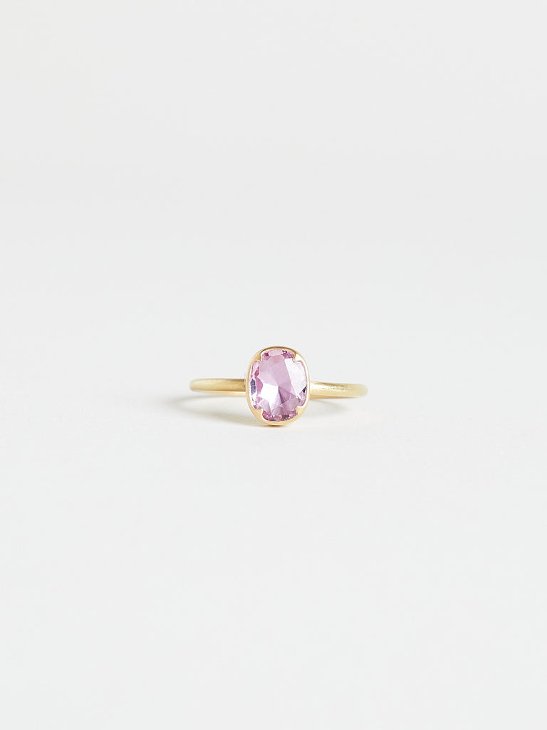 Gabriella Kiss - 1.88ct Natural Pink Sapphire Ring in 18k Yellow Gold