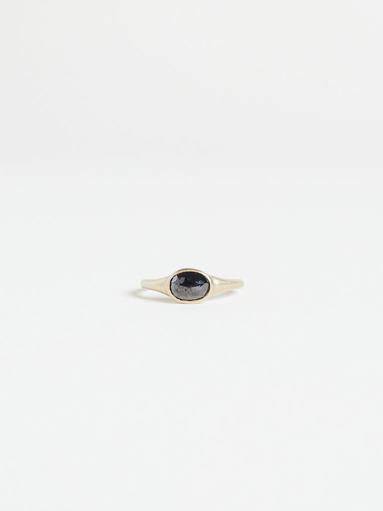 Anaconda - Essential Ring with 1.04ct Oval Black Diamonds on 18k White Gold