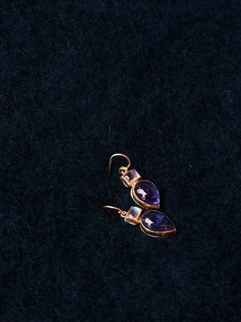 Judy Geib - Moonstone Square-Topped Tanzanite Pear-Shaped Bottom Earrings in 18k Gold