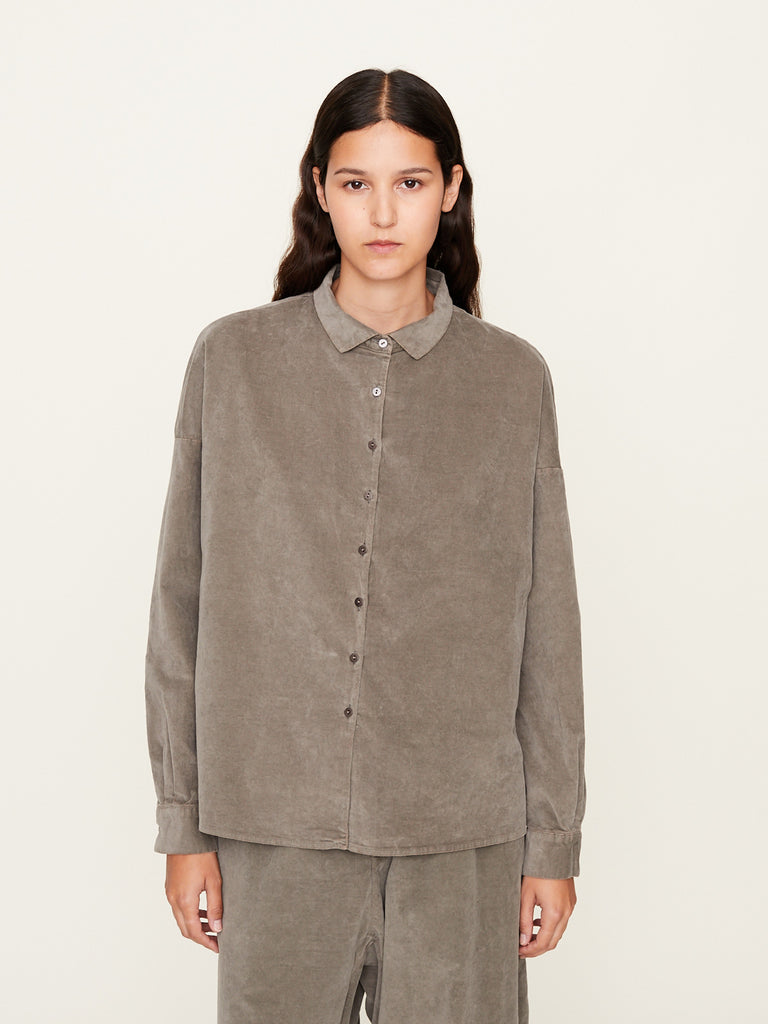Album di Famiglia - Short Collar Shirt V in Taupe
