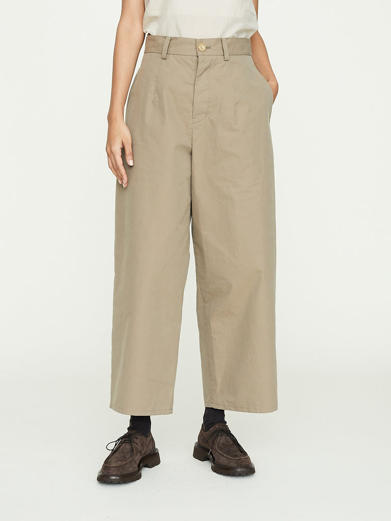 Arts & Science Bulky Chino Pants in Khaki