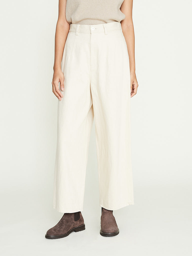 Arts & Science Bulky Chino Pants in Natural