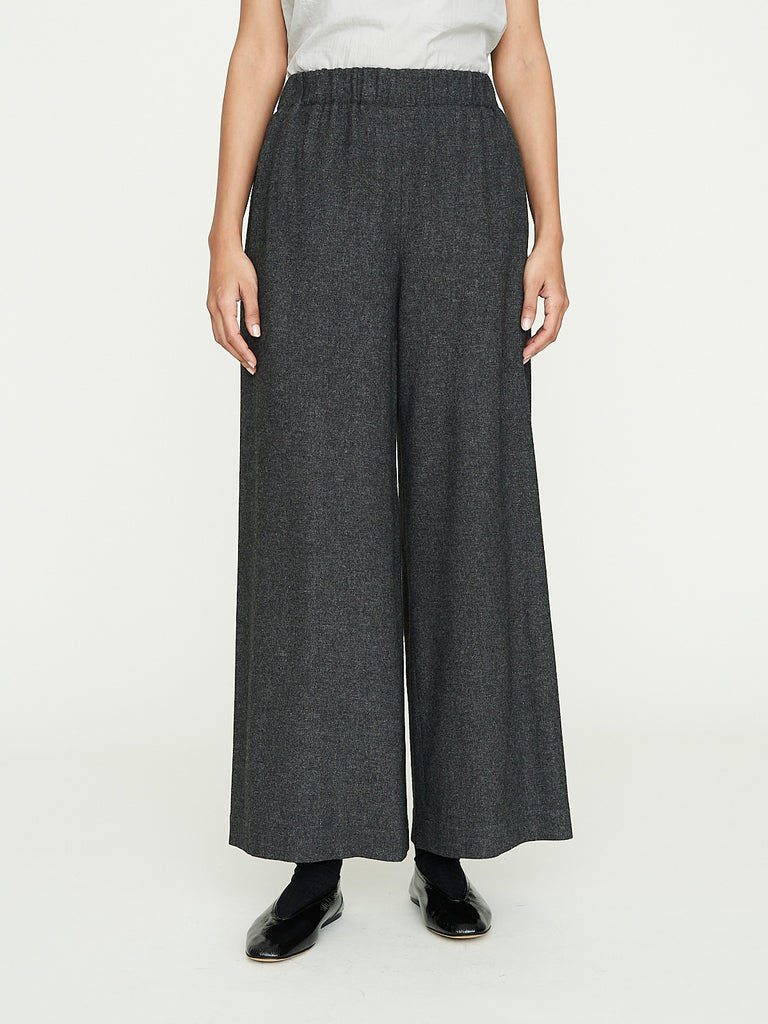 Arts & Science Side Seamless Wide Pants in Charcoal Top Grey