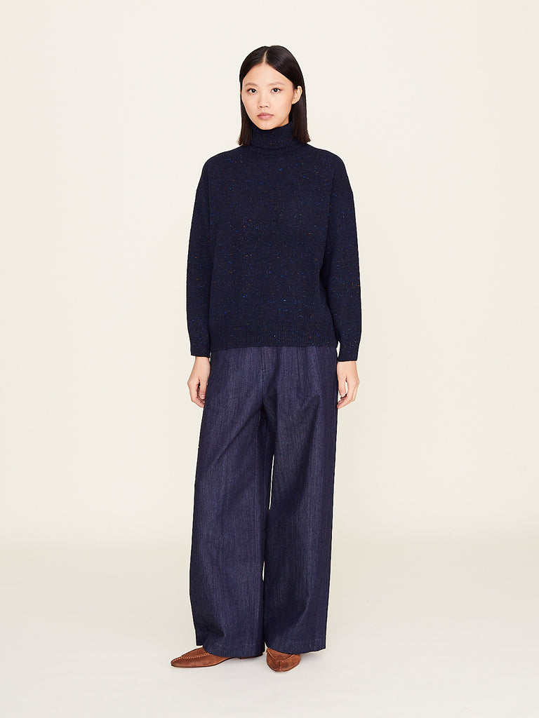 Arts & Science - Bulky Sleeve Back Line Sweater in Dark Navy