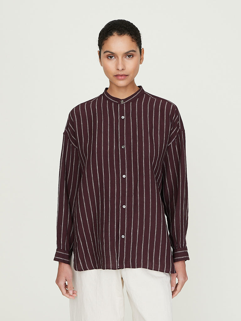 Arts & Science Band Collar Simple Shirt in Burgundy