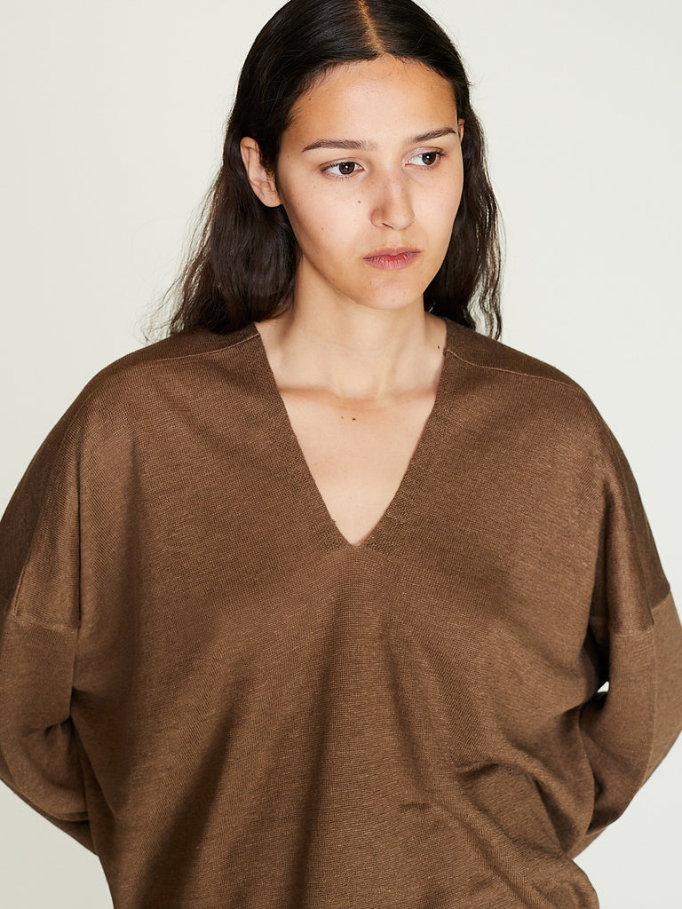 Arts & Science - Side Panel V Neck Sweater in Light Brown