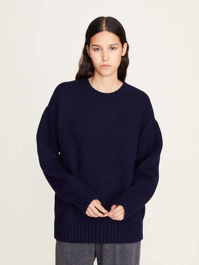 Bare - Chunky Cashmere Crew Neck in Navy