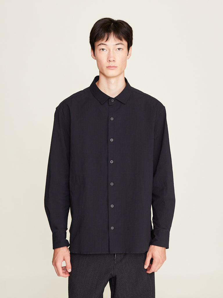 Bergfabel - Farmer Shirt in Black Navy Stripe