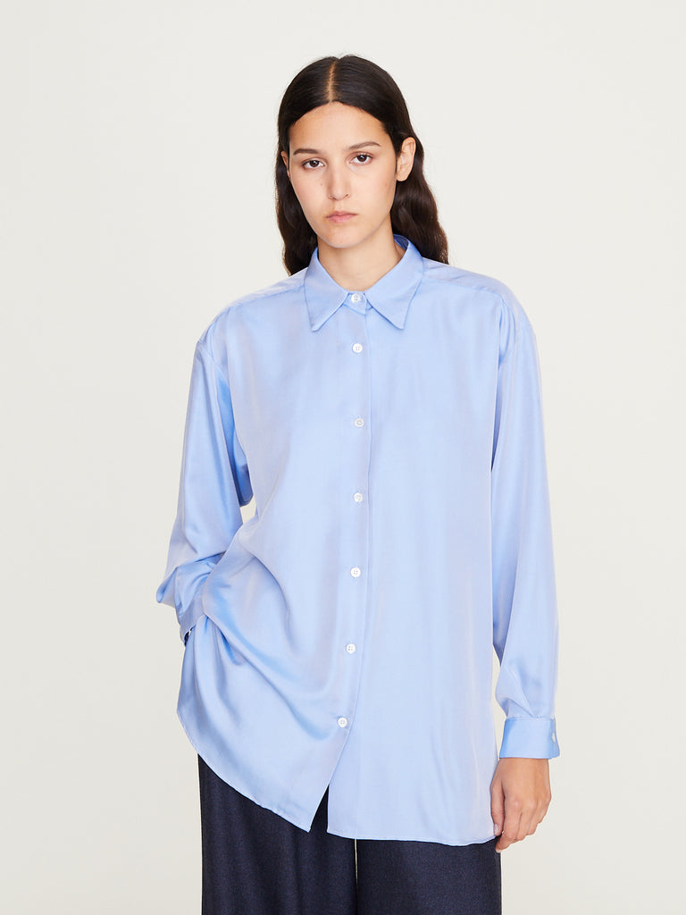 Dusan - Basic Shirt in Cielo