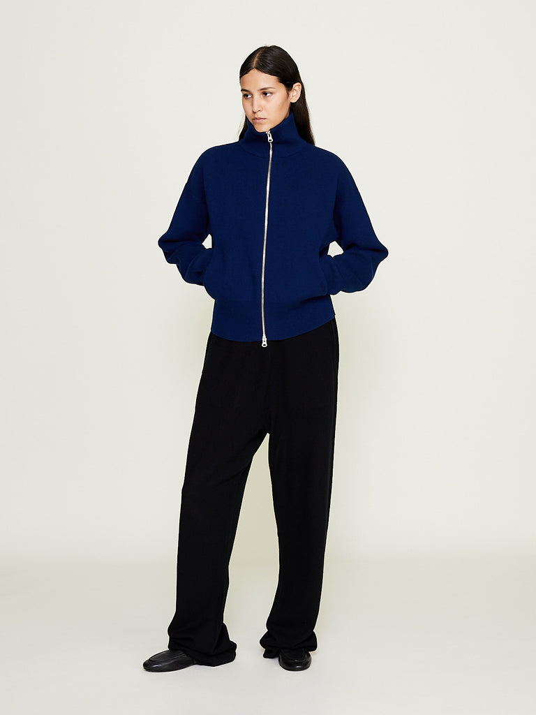 Extreme Cashmere - No. 142 Run in Raven