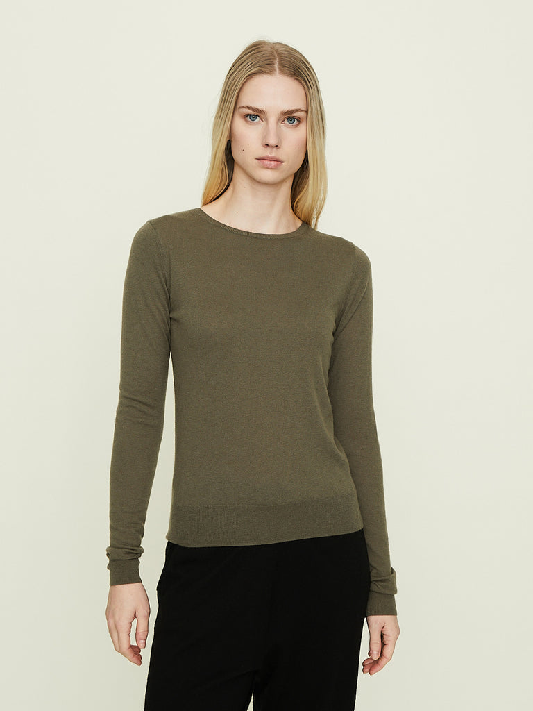 Extreme Cashmere No. 417 Misses in Army