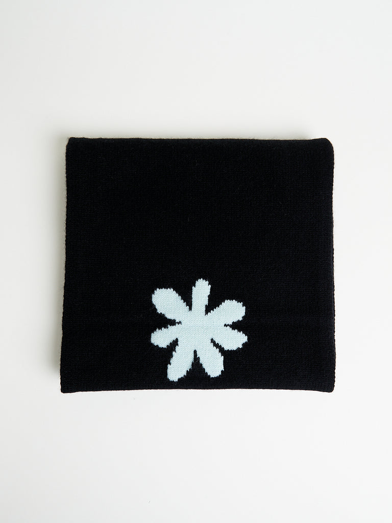 Eleph Flower Scarf in Black