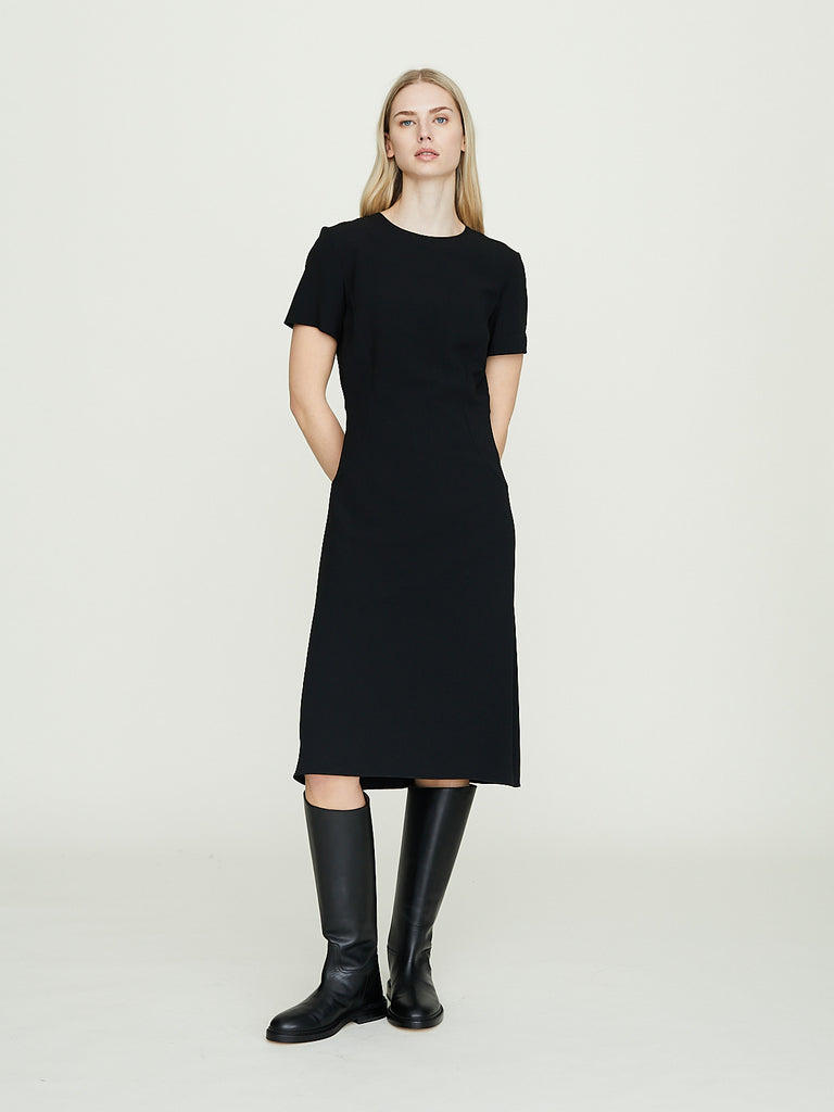 Fforme Lyla Sculpted Midi Dress in Black