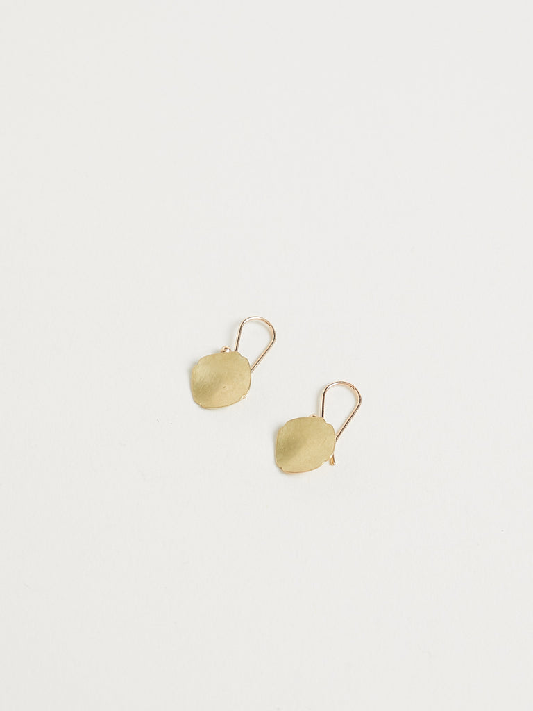 Gabriella Kiss Small Square Scallop Earrings in 18k Yellow Gold
