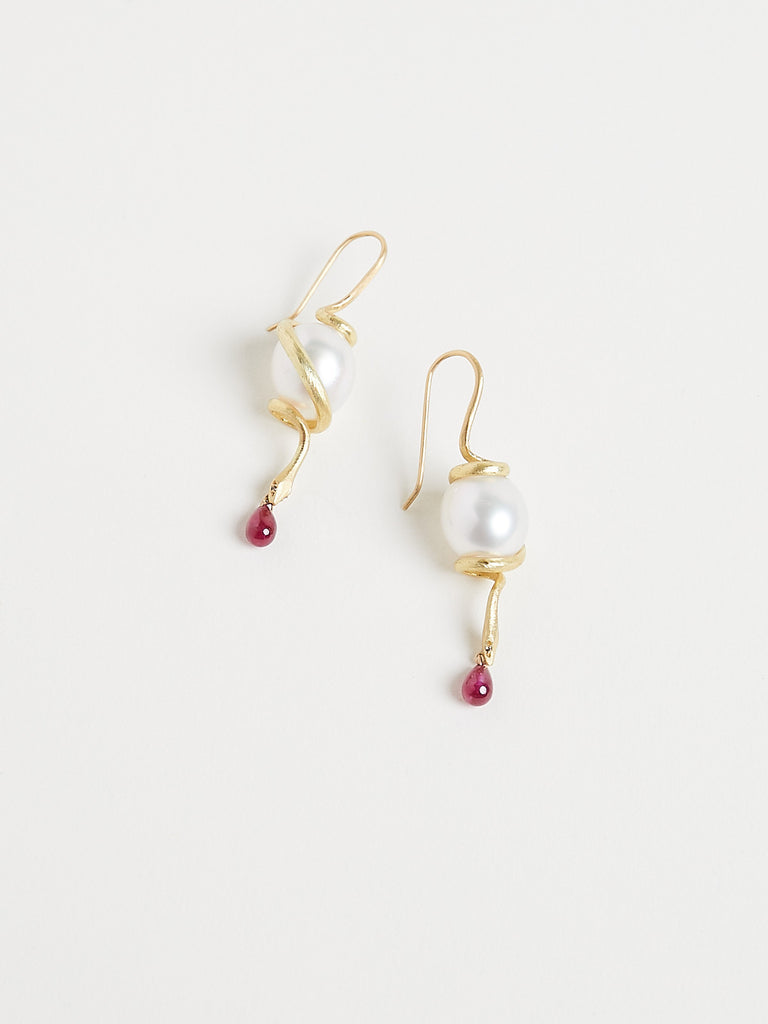 Gabriella Kiss 18k Yellow Gold Snakes Around Tahitian Pearl Earrings with Ruby Drops