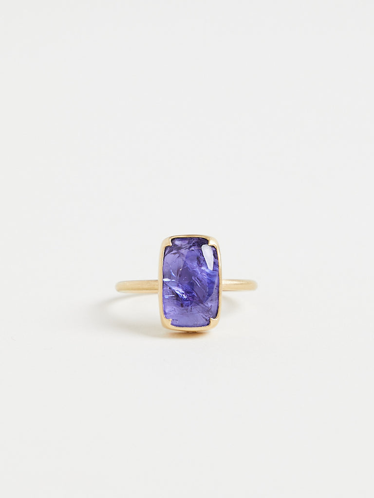 Gabriella Kiss 5.42ct Tanzanite Ring in 18k Yellow Gold