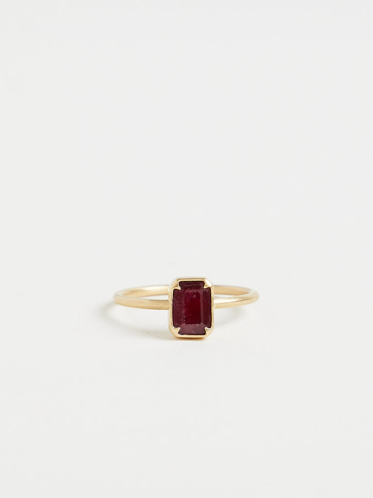 Gabriella Kiss 0.97ct Ruby Ring in 18k Yellow Gold