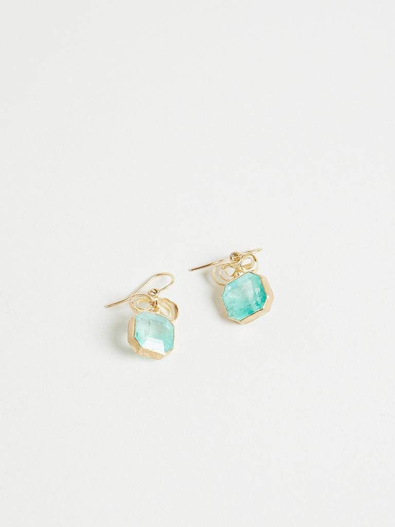 Judy Geib Bow Top Square Shaped Single Drop Colombian Emerald Earrings, Set In 18k Yellow Gold