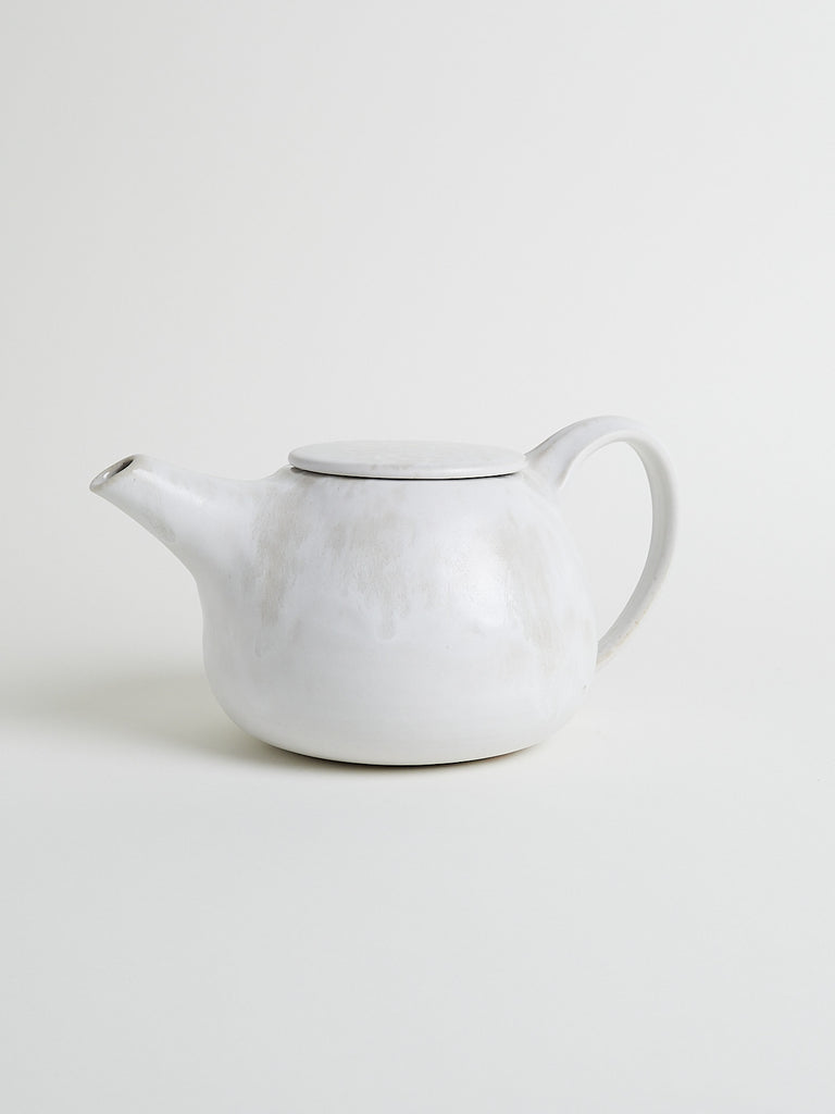 K.H. Würtz Teapot Shape #37 in Ivory White