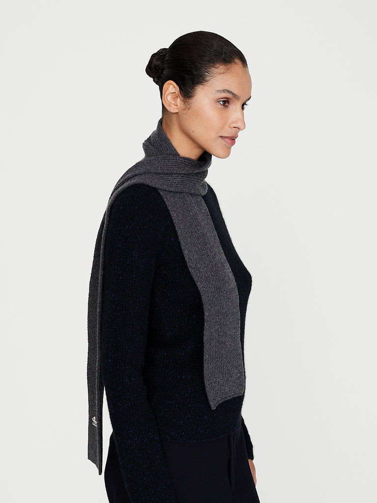 Auralee - Light Cashmere Knit Stole in Charcoal