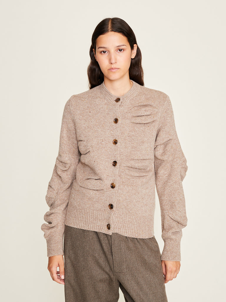 Pillings - Unstable Cardigan in Beige