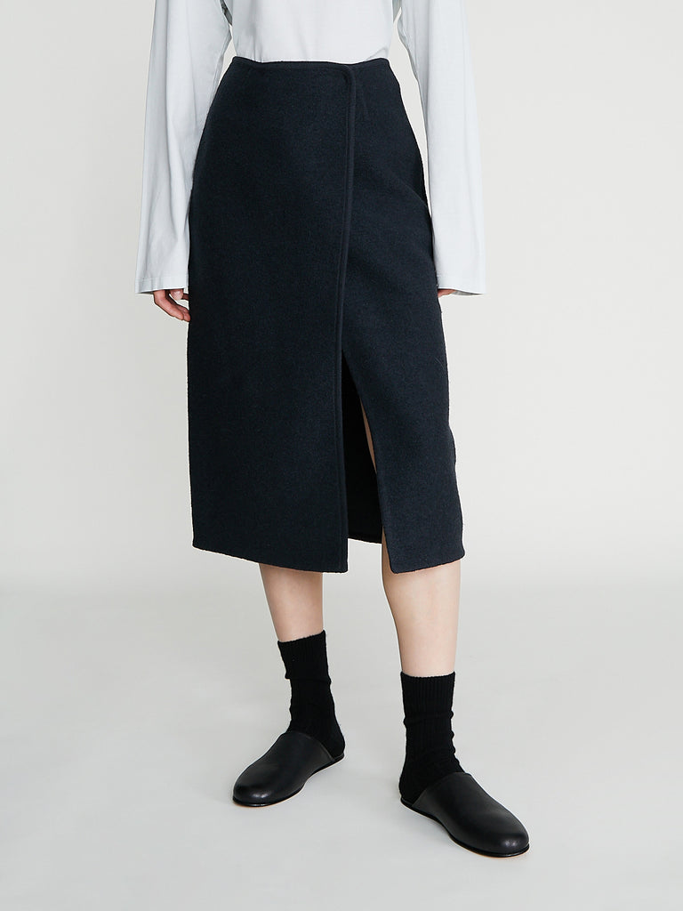 Rier - Walker Wrap Skirt in Plombe Felted