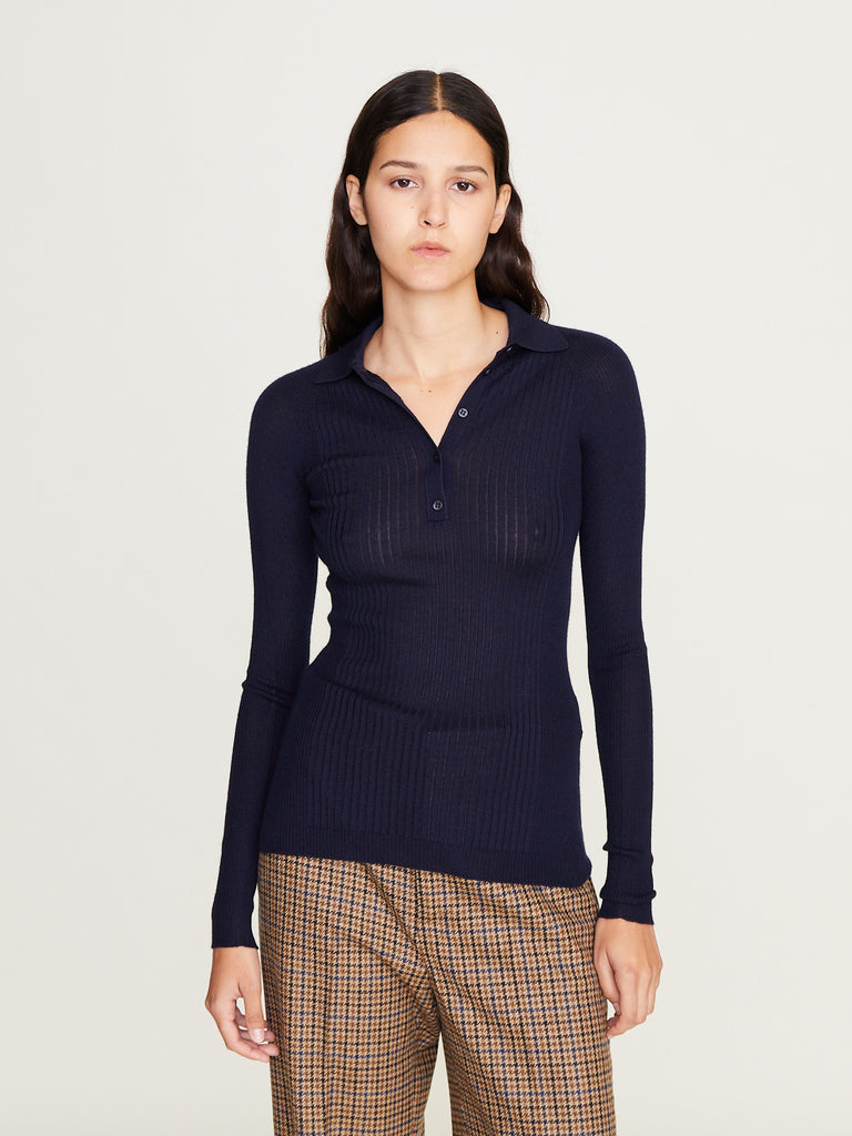 SA SU PHI i- Ribbed Polo Sweater in Navy Blue