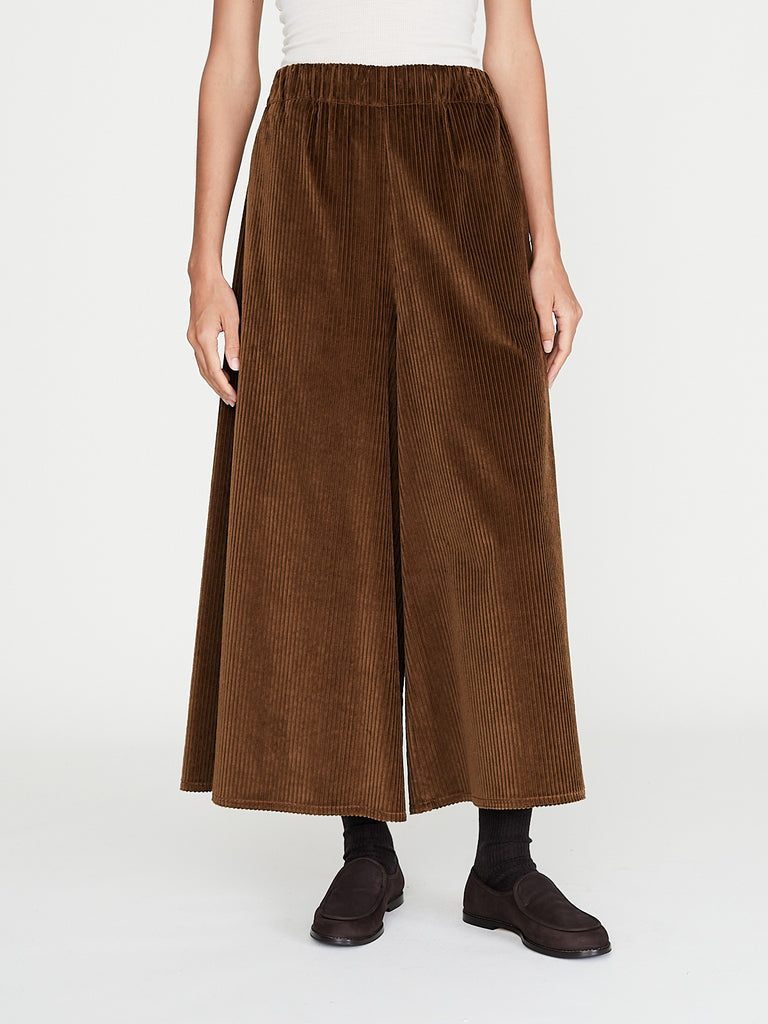 Dusan - Corduroy Gaucho Pants in Toffee