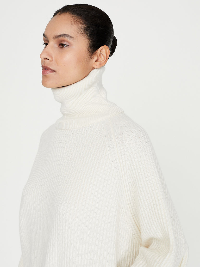Dusan - T-Neck Ribbed Raglan Sweater in Bone