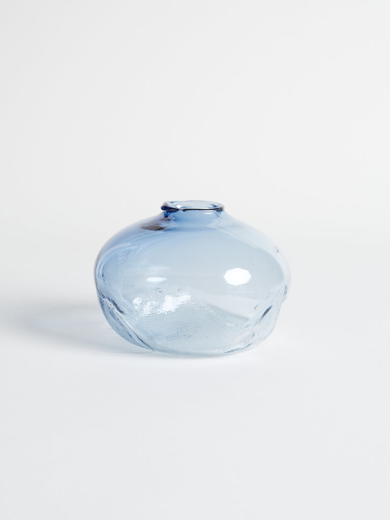 Vogel Studio - 1/2 L Custom-made Glass Object in 601