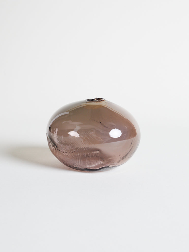 Vogel Studio - 1/2 L Custom-made Glass Object in 665