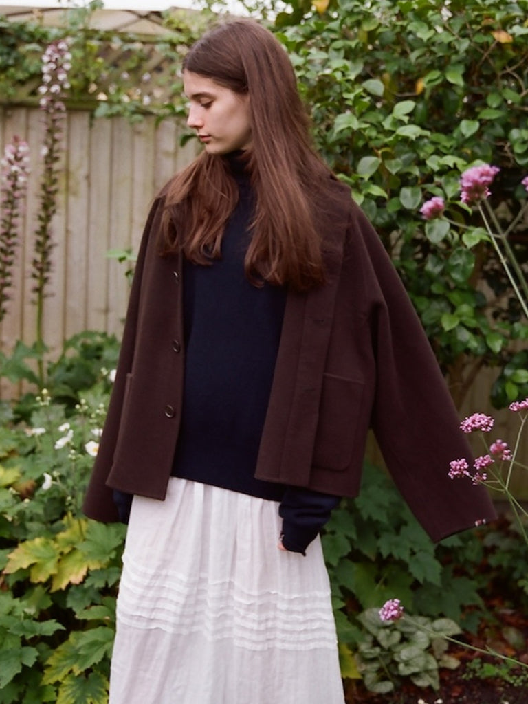 Extreme Cashmere - No. 427 Maker Short Sleeve in Dark Brown