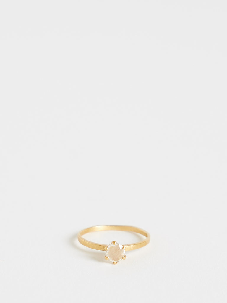 Cherry Brown Flotte Ring in 18k Yellow Gold with White Diamond