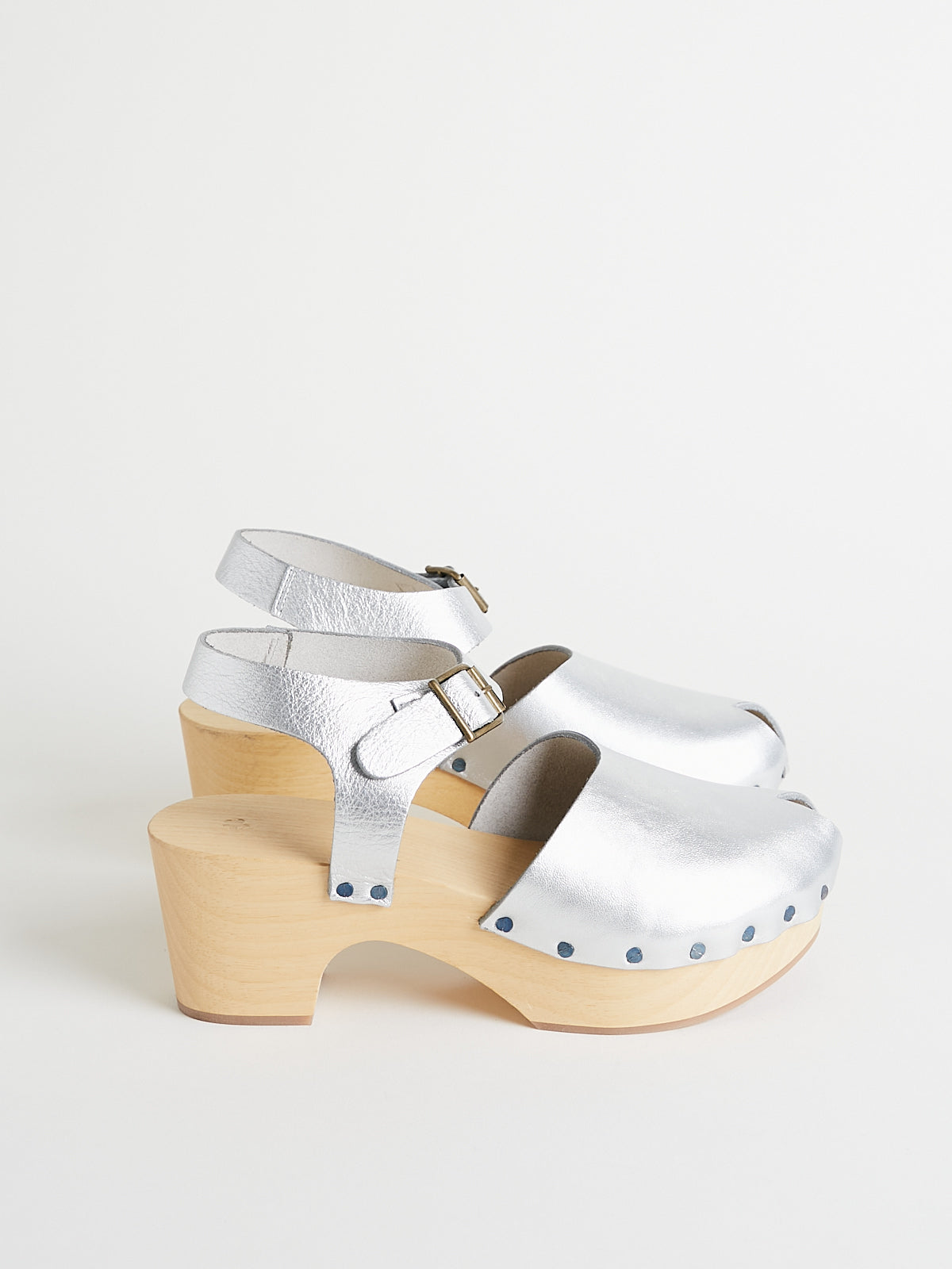 Daniela Gregis - Zoccolo Clog Alto Legno Buco in Silver – Mouki Mou