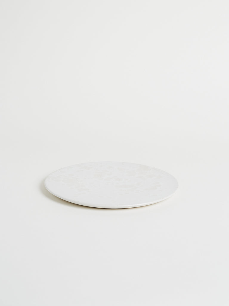 K.H. Würtz Medium Flat Plate Shape #5 in Ivory